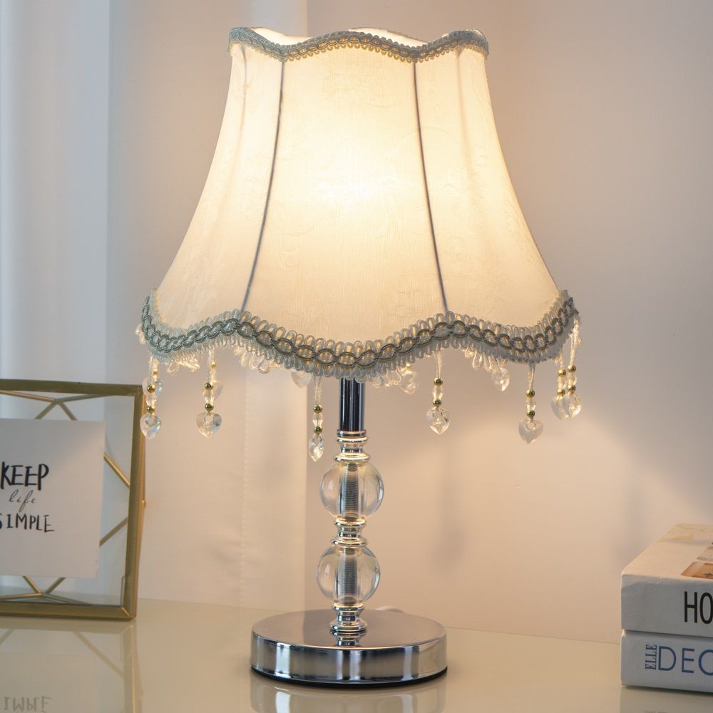 Kristall-besetzte Tischlampe