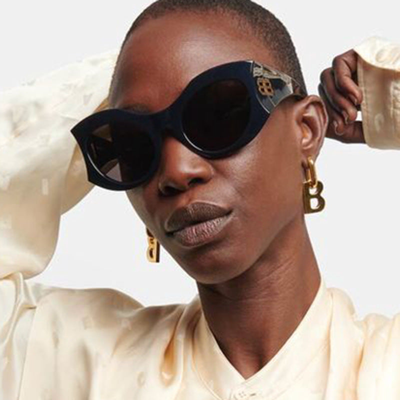 Damen stilvolle Cat-Eye Sonnenbrille mit hochglänzendem Design und schützenden Gläsern Brehn