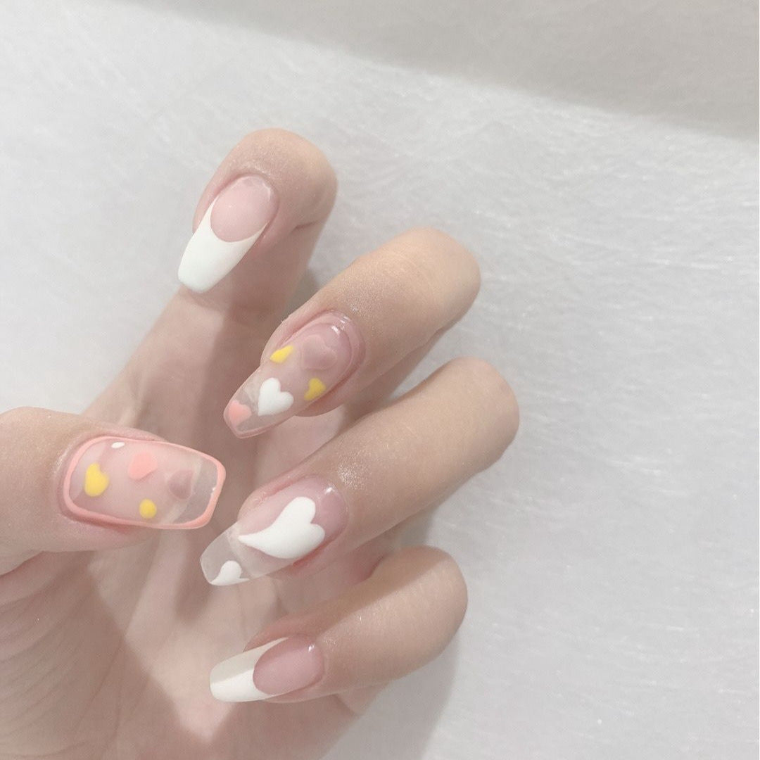 Dekorative Herz-Nagelkunst-Tipps Brehn