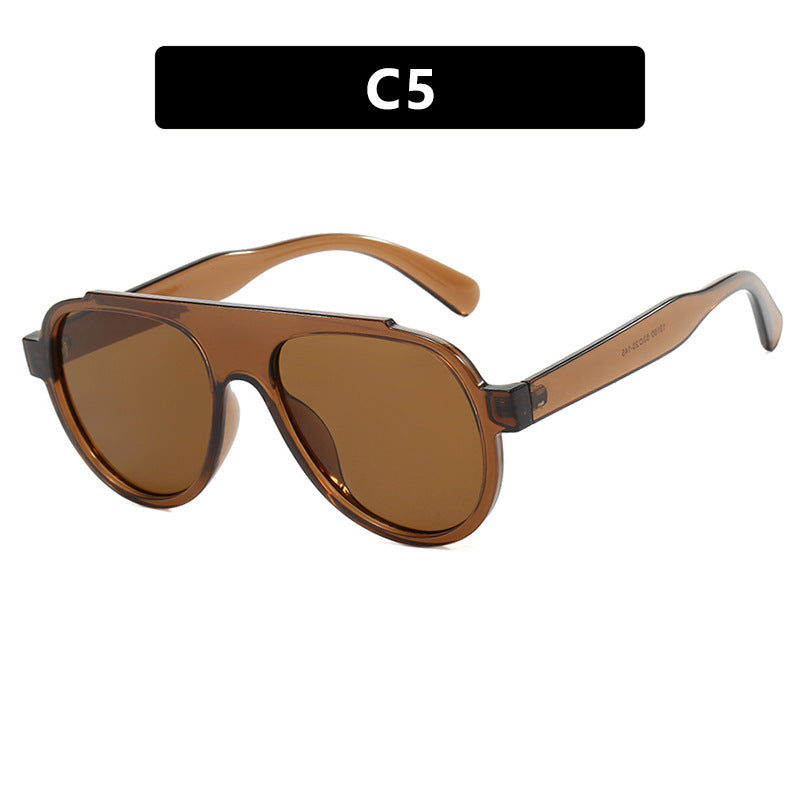 Damen stilvolle schwarze Sonnenbrille im modernen Design Brehn