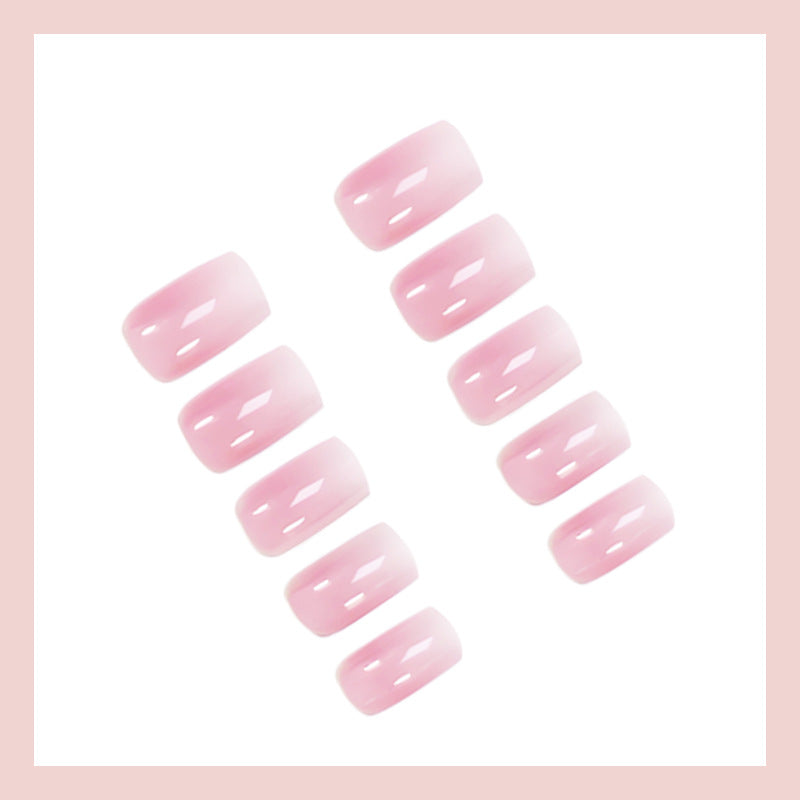 Kunstnagelset mit luxuriösen French-Tipps und elegantem Glanz Brehn