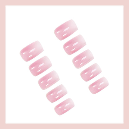 Kunstnagelset mit luxuriösen French-Tipps und elegantem Glanz Brehn