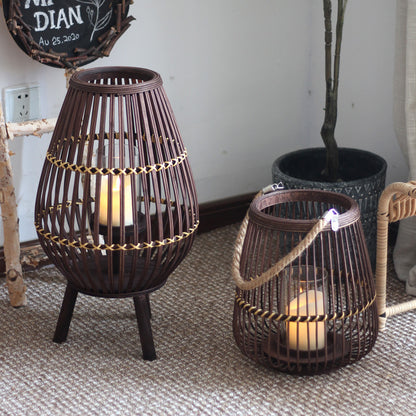 Stilvolle Laterne aus Rattan mit Holzgestell Brehn