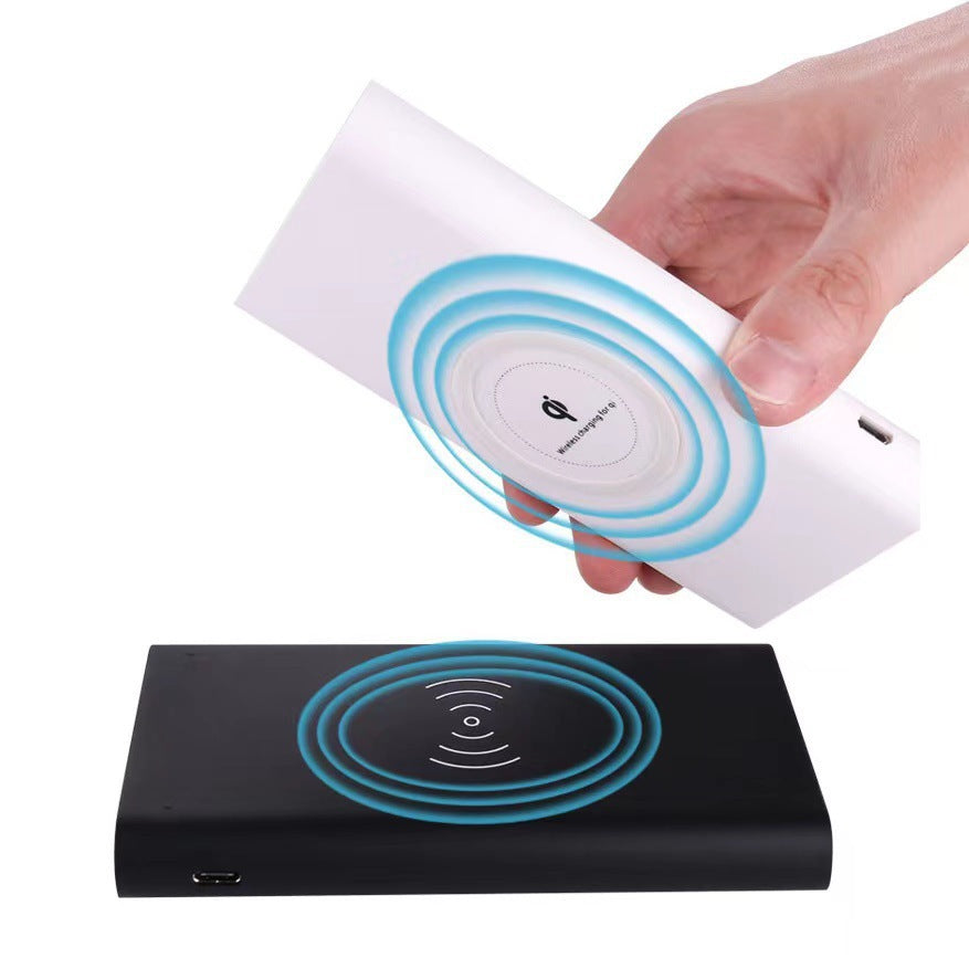 Powerbank mit kabelloser Ladefunktion und intelligenter Ladestandsanzeige Brehn