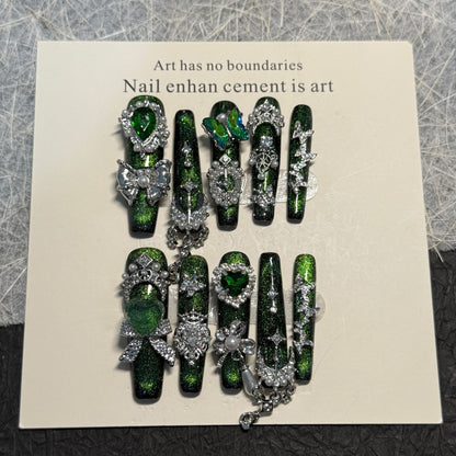Dekoratives Press-On Nagelkunst Set