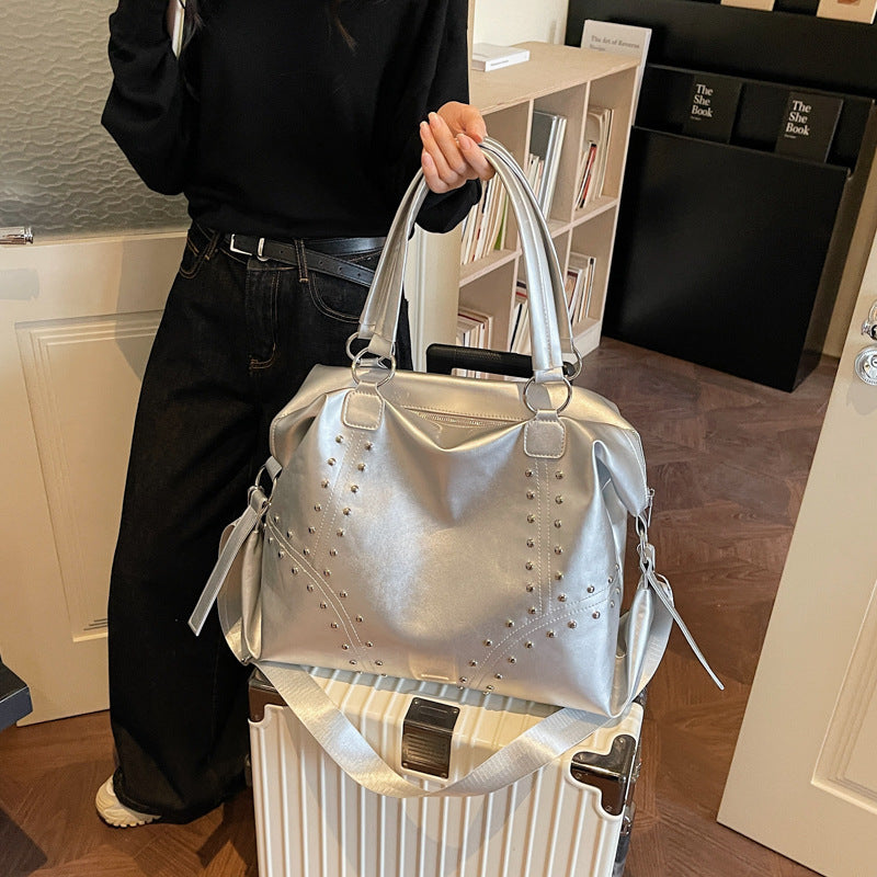 Elegante und Geräumige Handtasche Brehn
