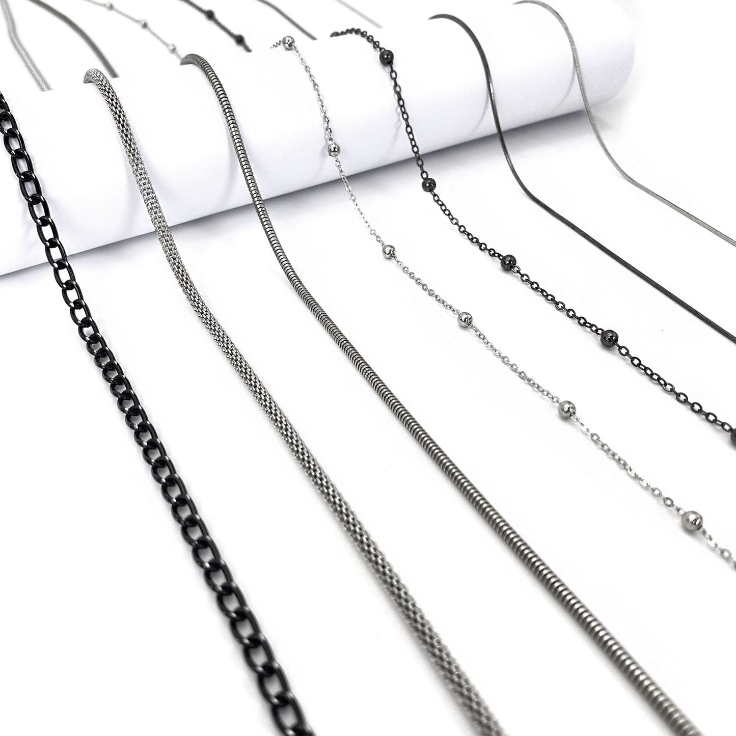 Minimalistischer Kettenbrillenhalter Brehn