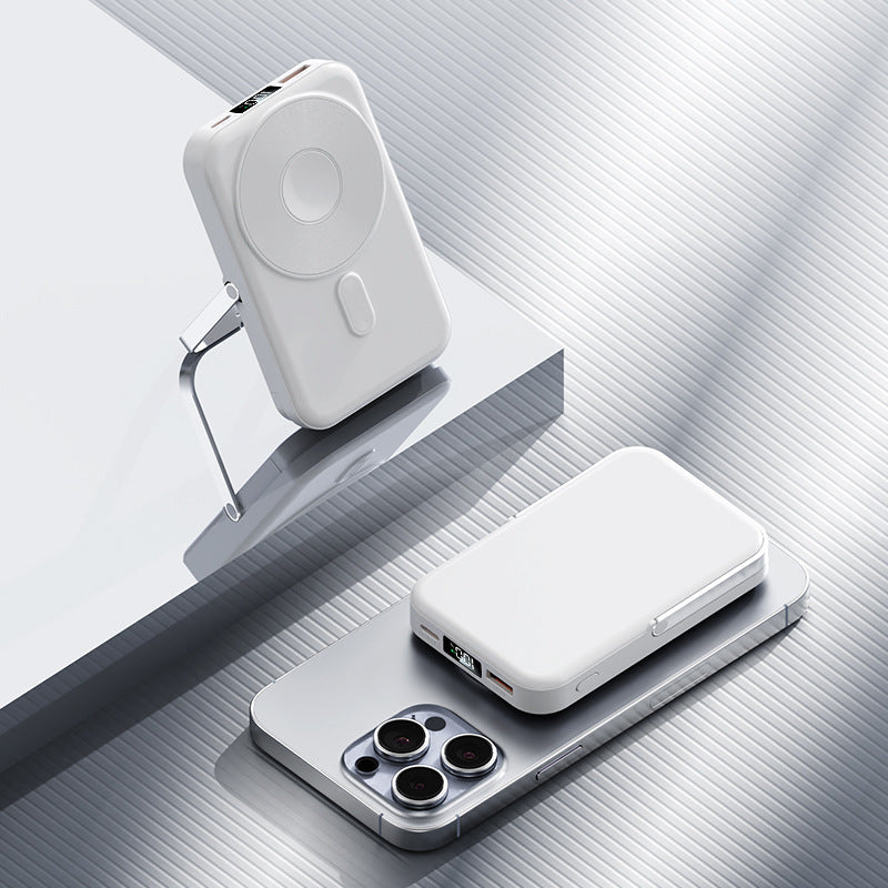 Tragbare Powerbank mit Ausklappbarem Ständer und Digitaler Ladestandsanzeige Brehn