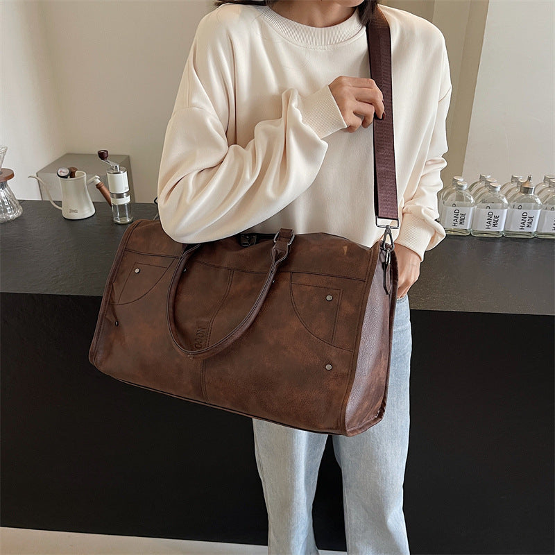 Elegante Und Geräumige Reisetasche Aus Strapazierfähigem Kunstleder Brehn
