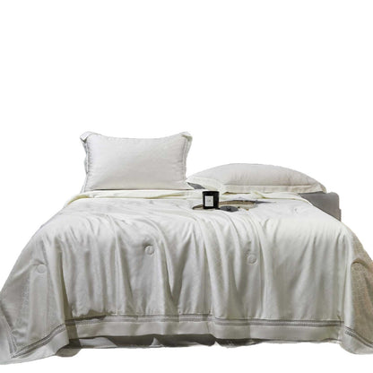 Satin-Duvetbezug-Set mit gewebtem Karo-Jacquard und dekorativer Bordüre