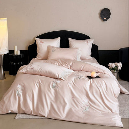 Luxuriöses Satin-Bettwäsche-Set mit feiner Blumenstickerei Brehn