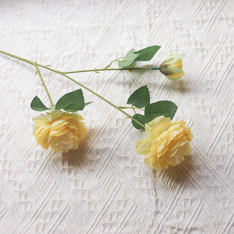 Elegante künstliche Rosenstängel