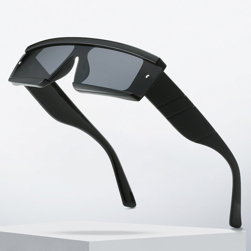 Damen futuristische Sonnenbrille im kantigen Design Brehn