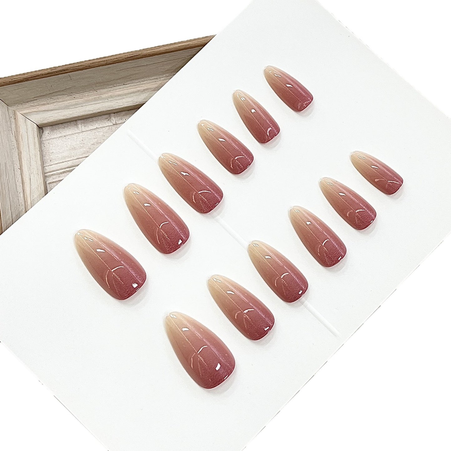 Elegante Ombre Druck-Nägel Brehn