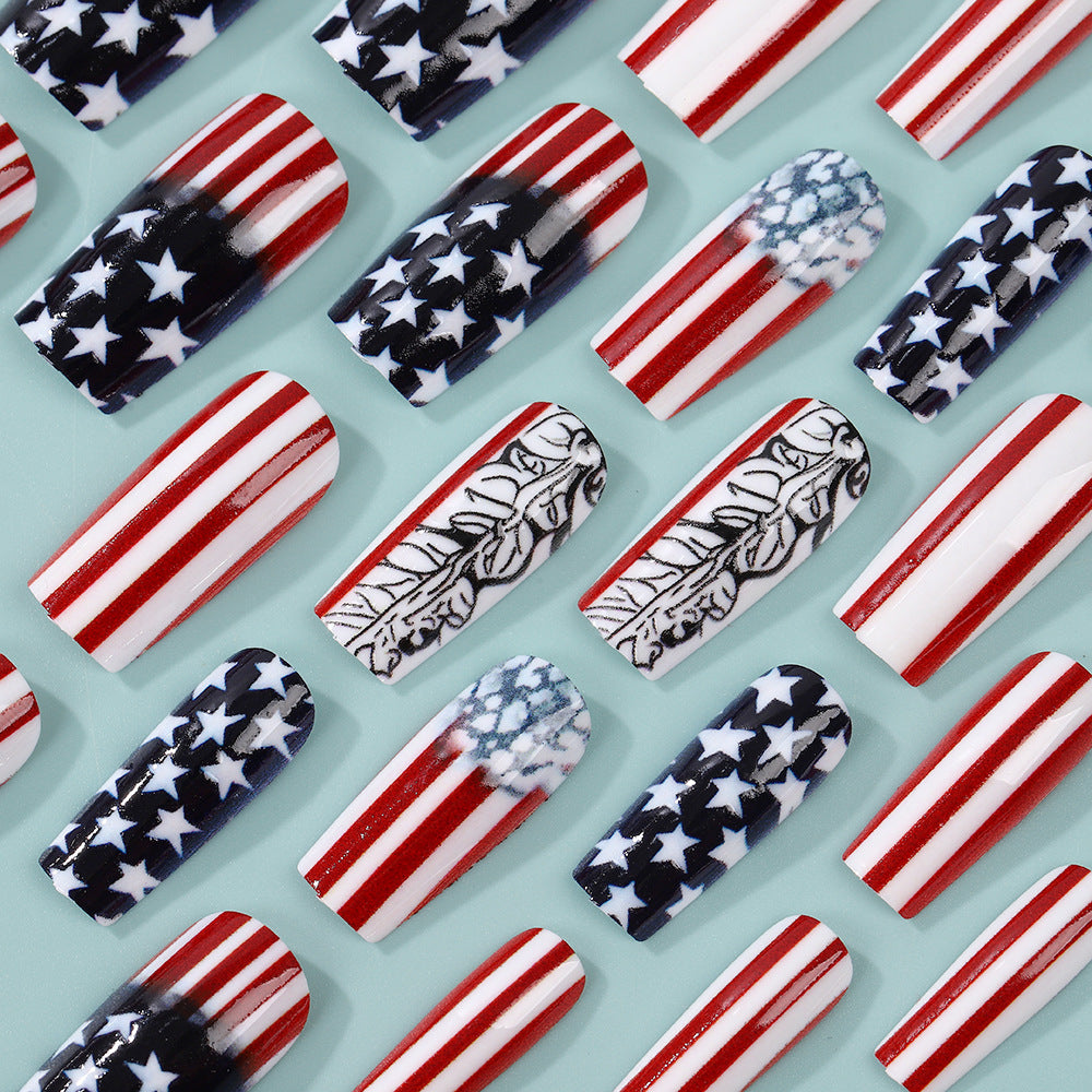 Kreative Kunstnägel mit patriotischem Design Brehn