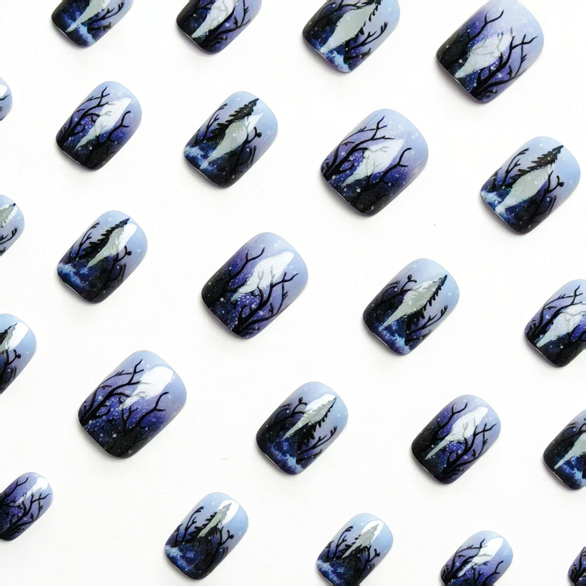 Künstliche Nagelkunst mit Winterlichem Waldmotiv Brehn