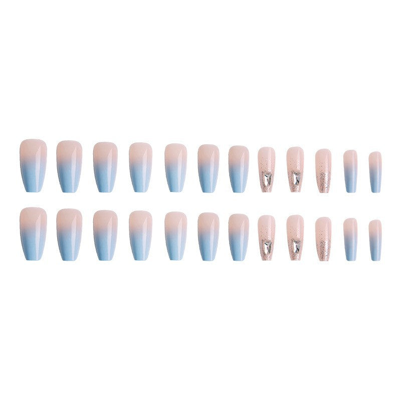 Kunstnagelset mit eleganten Ombre- und Glitzerakzenten Brehn