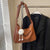 Elegante Schlappe Schultertasche Brehn
