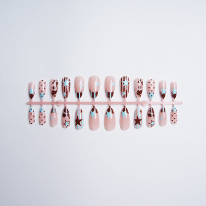 Glamouröse Nageldekorationen Brehn