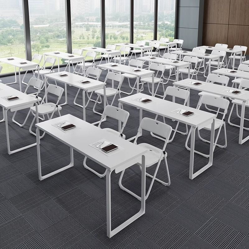 Moderner Konferenztisch mit integriertem Stauraum Brehn