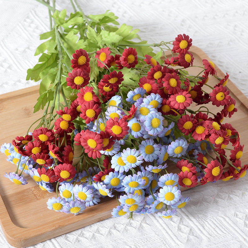 Dekorativer künstlicher Gänseblümchen-Stiel
