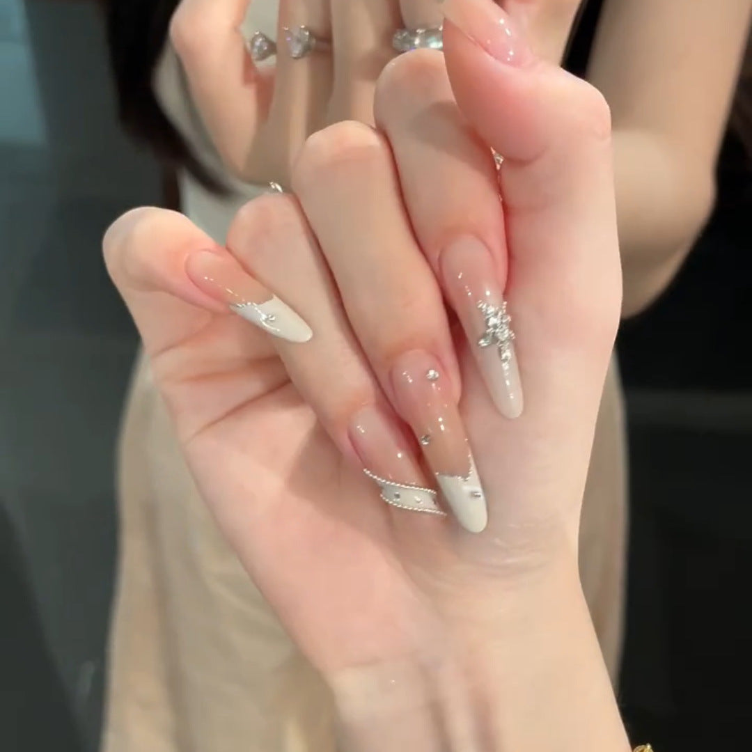Glamouröse Nagelkunst Brehn