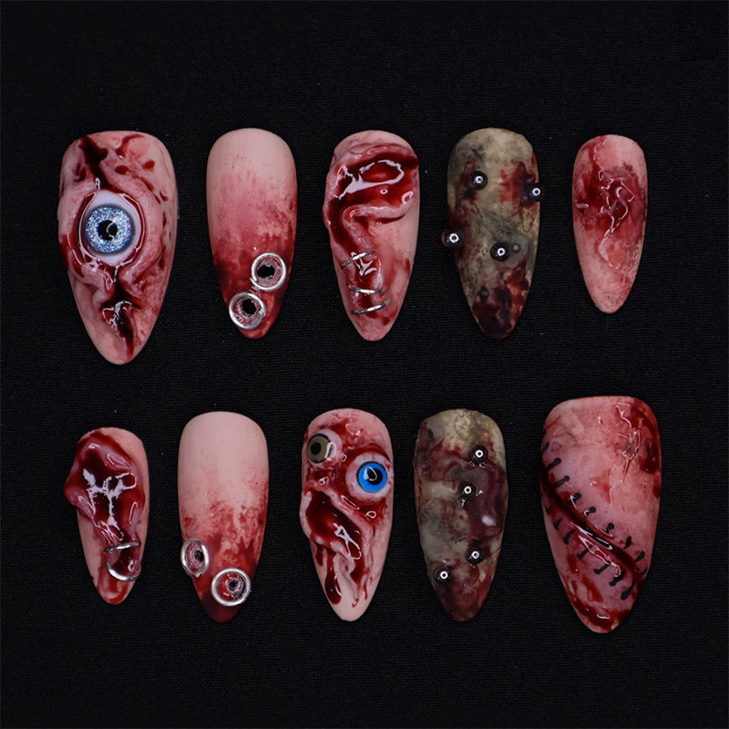 Kreative Kunstnägel im Halloween-Stil Brehn