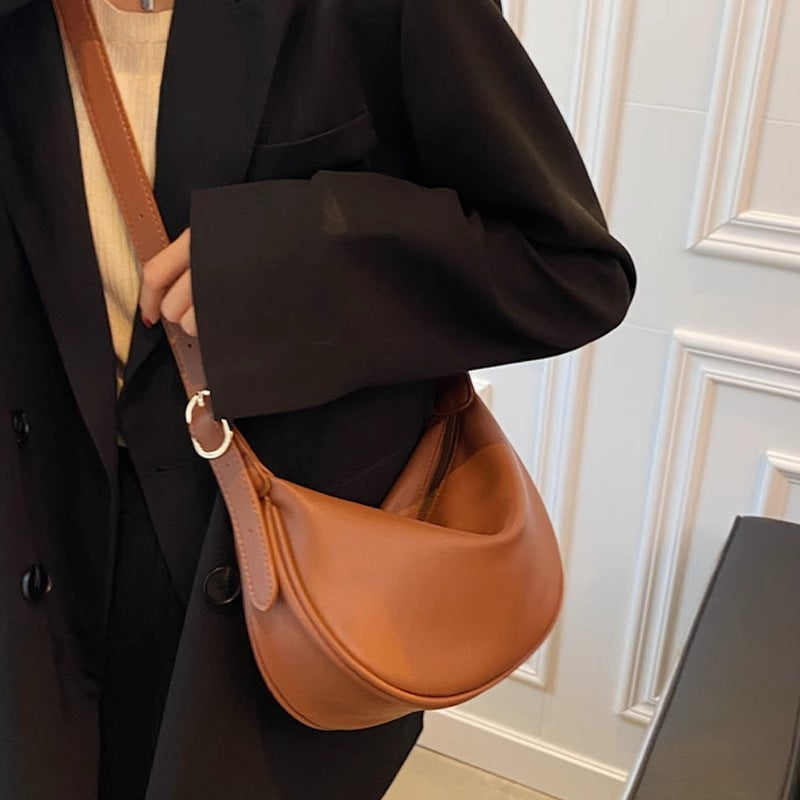 Zeitgenössische Schultertasche Brehn