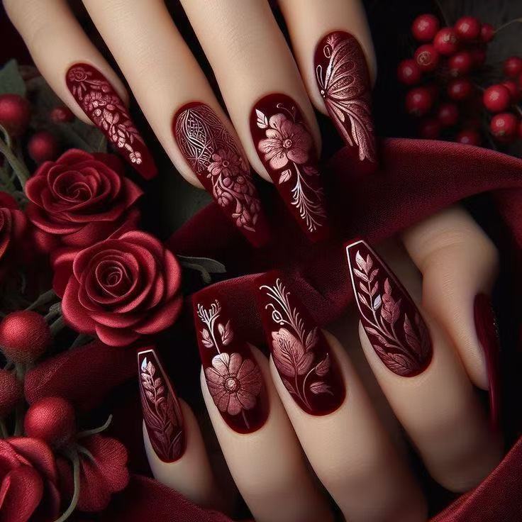 Kunstnagel Set mit floralen Motiven Brehn