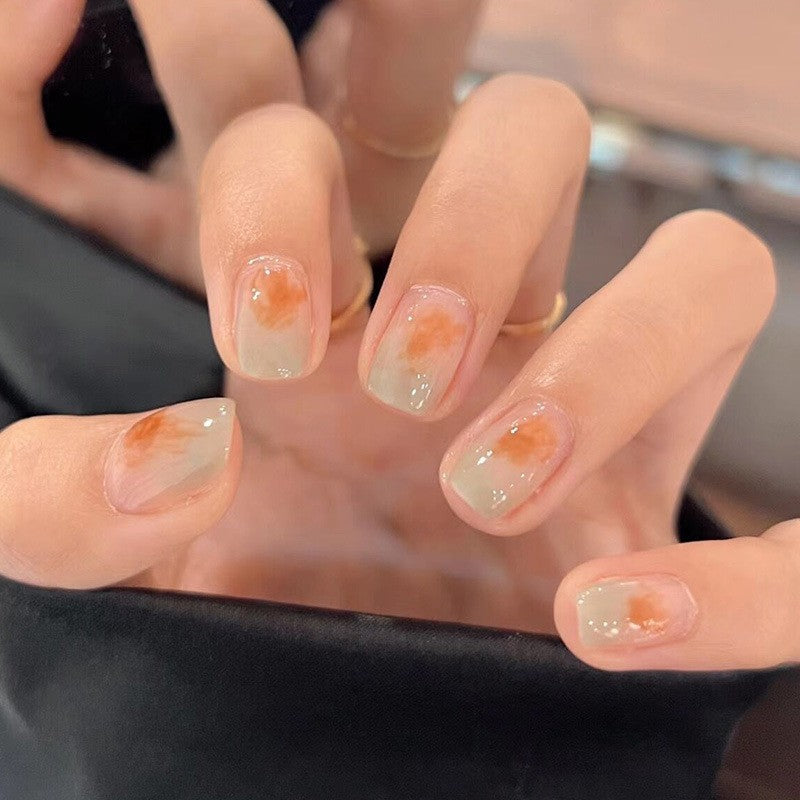 Elegante Nagelpflege Brehn