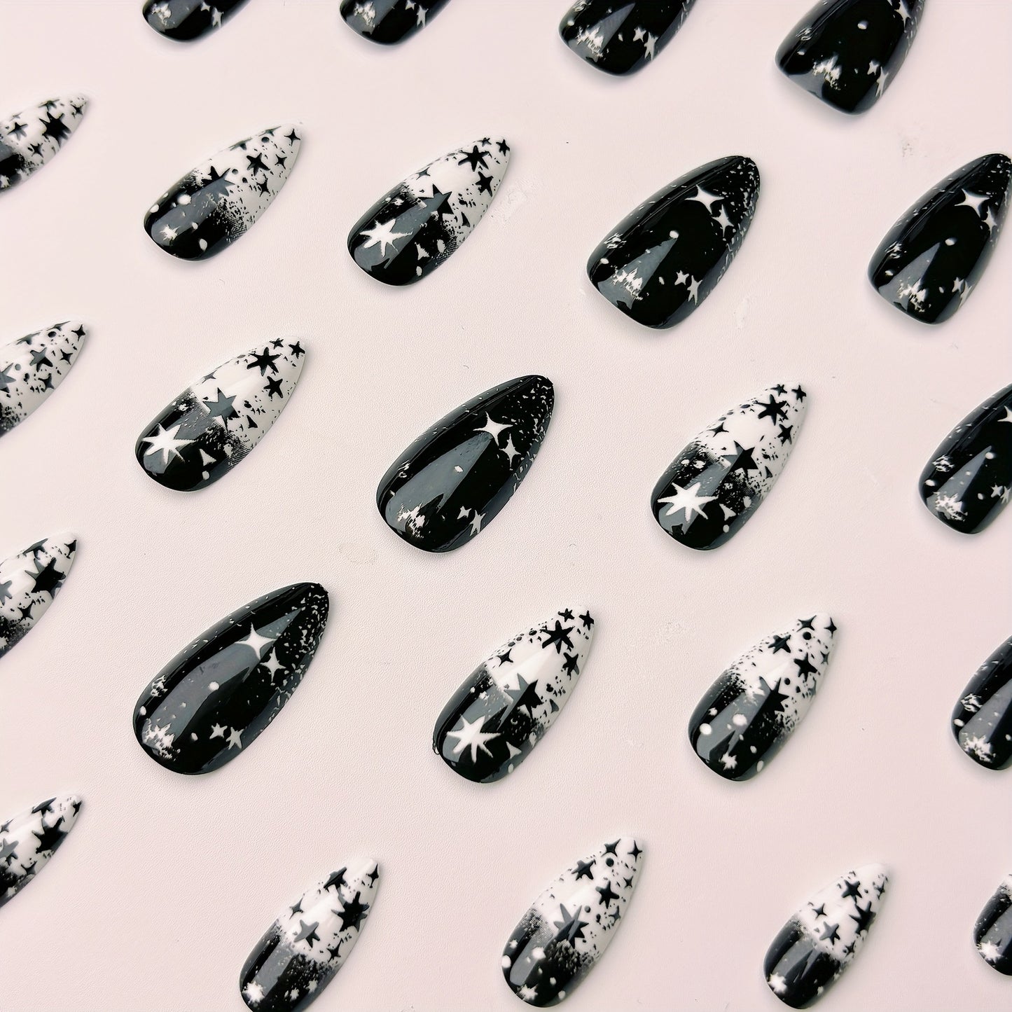 Kunstnagelset mit Sternenmotiv Brehn
