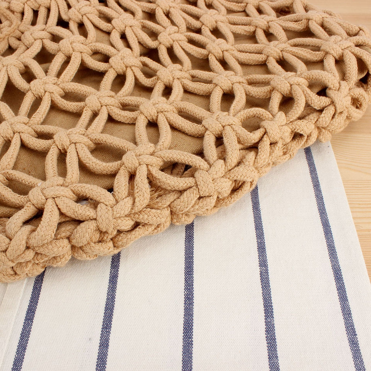 Handtasche mit Kunstvollem Makramee-Design Brehn