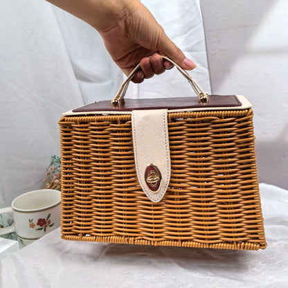 Damen eleganter geflochtener Handtasche mit Holzdeckel Brehn
