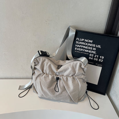 Leichte gesteppte Umhängetasche