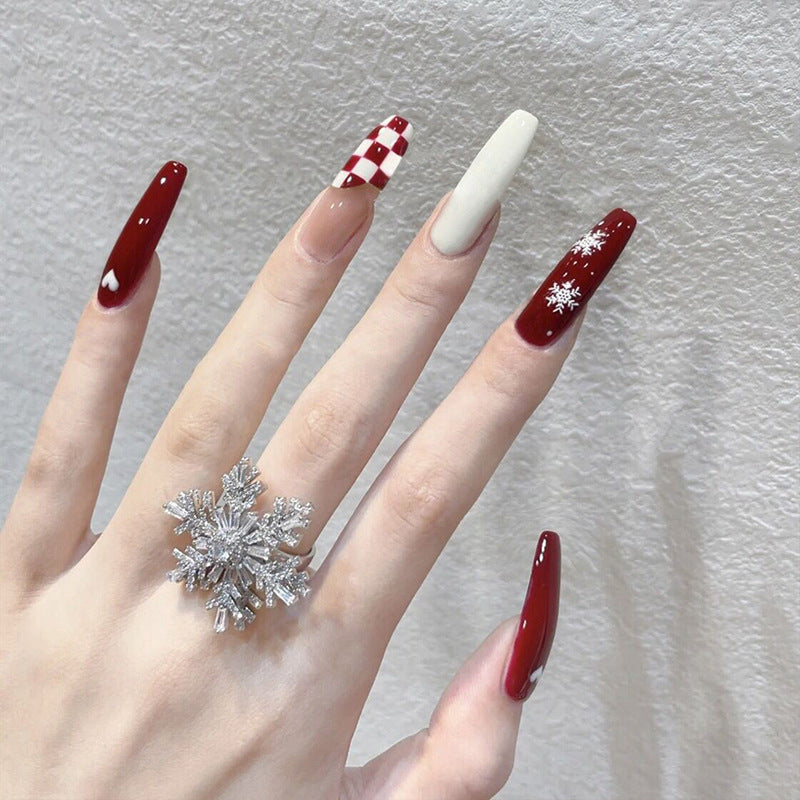 Dekorative Nagelkunst Brehn