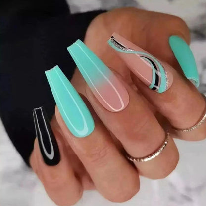 Kunstvolle Gel-Nagelverlängerungen im modernen Design Brehn