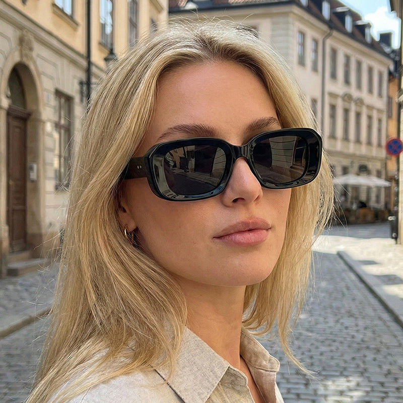 Damen Modische Oversized-Sonnenbrille mit hochwertigem Kunststoffrahmen Brehn