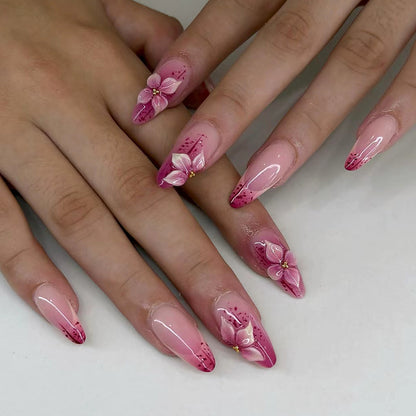 Blumeninspiriertes 3D Press-On Nagelkunst Brehn