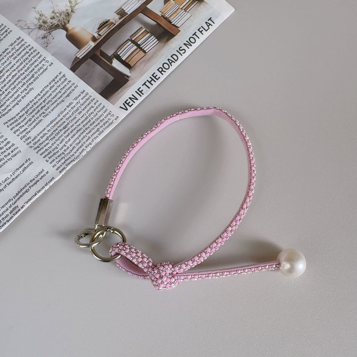 Elegante geknotte Perlenarmband-Band Brehn