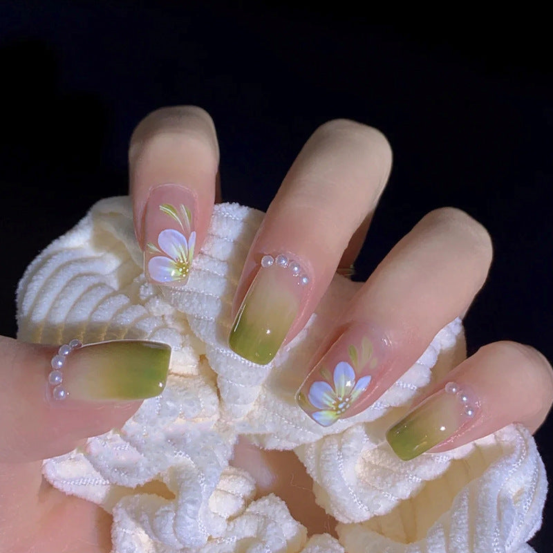 Florales Motiv Press-On Nagelkunst
