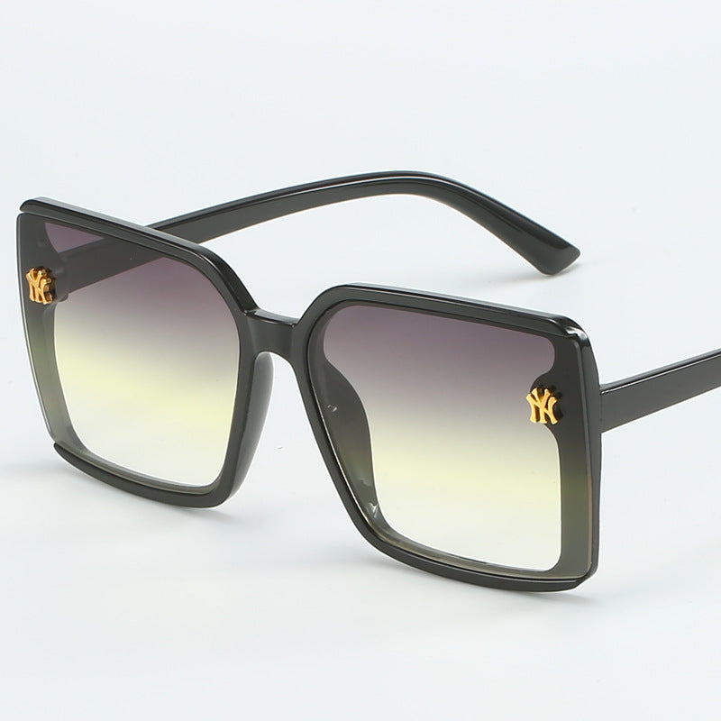 Damen Oversized-Sonnenbrille mit eleganten Gläsern Brehn
