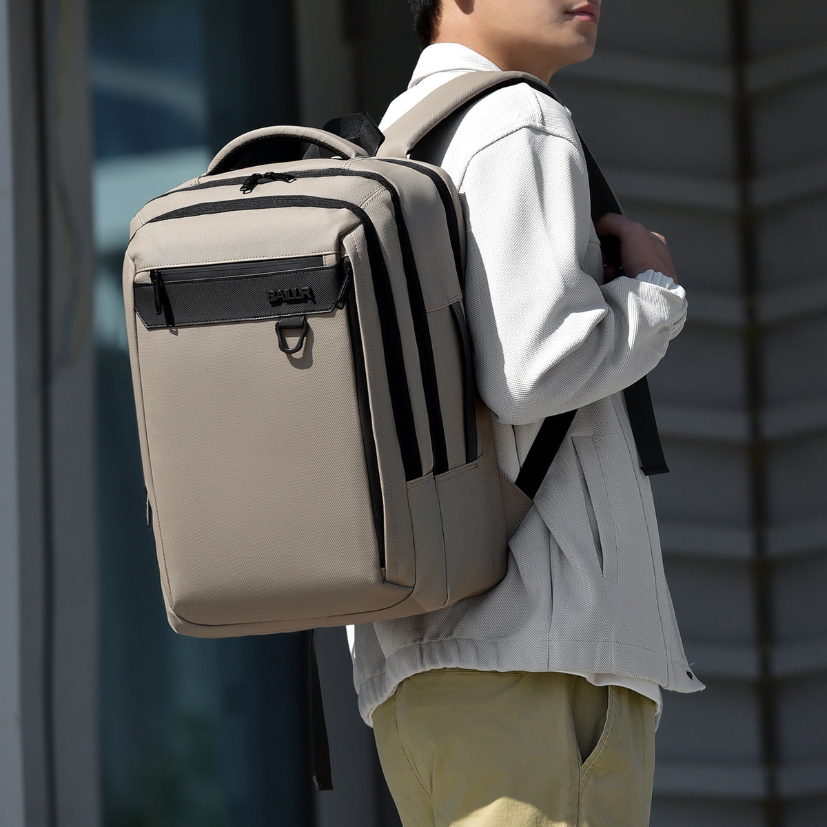 Professioneller Sleek Laptop-Organizer-Rucksack Brehn