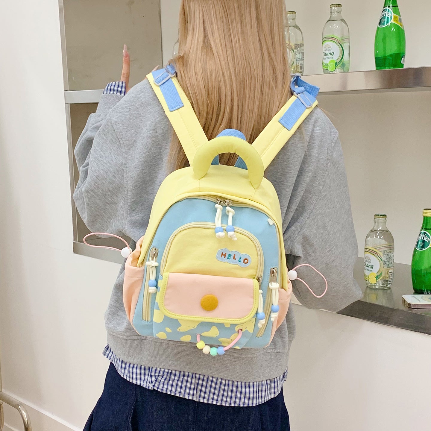 Freizeit-Rucksack mit Bunten Applikationen und Kreativem Design Brehn