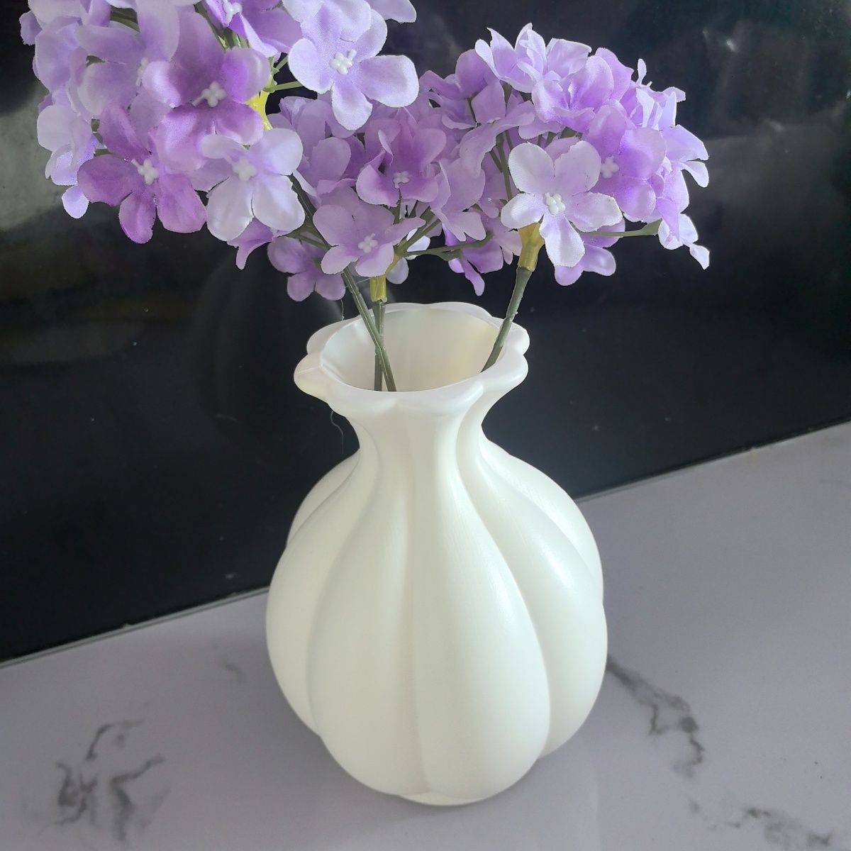 Elegante Skulpturierte Dekorative Vase Brehn