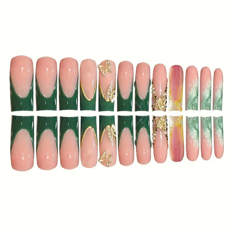 Aufwendige Acryl-Nailart-Verstärkungen Brehn