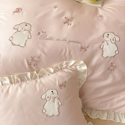 Besticktes Baumwoll-Satin Rüschenset mit Hasenmotiv