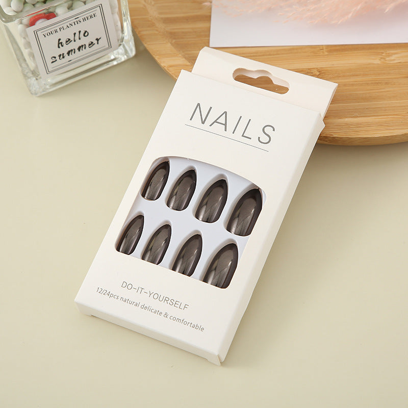 DIY Press-On Nail Set mit Premium-Finish Brehn