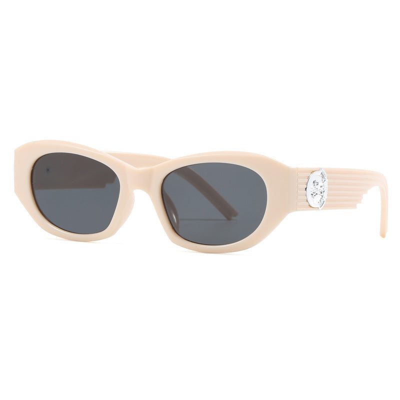 Damen Modische Sonnenbrille im auffälligen Design mit luxuriösen Rahmenelementen Brehn