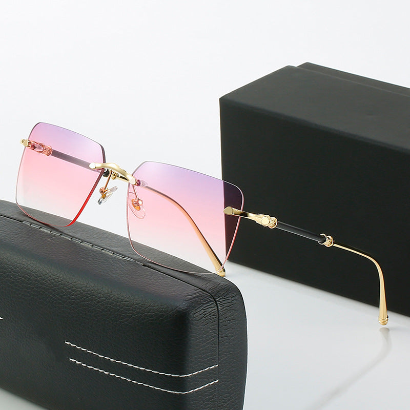 Damen modische Sonnenschutzbrille mit quadratischem Rahmen und luxuriösen Akzenten Brehn