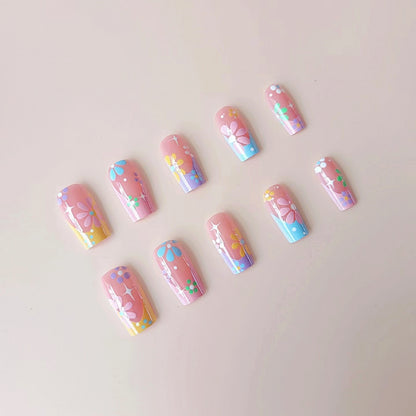 Künstliche Nagelspitzen mit floralen Designs Brehn